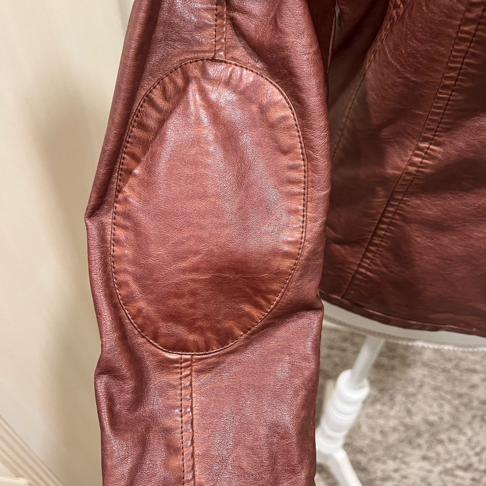Leather jacket - Picture 4 of 6